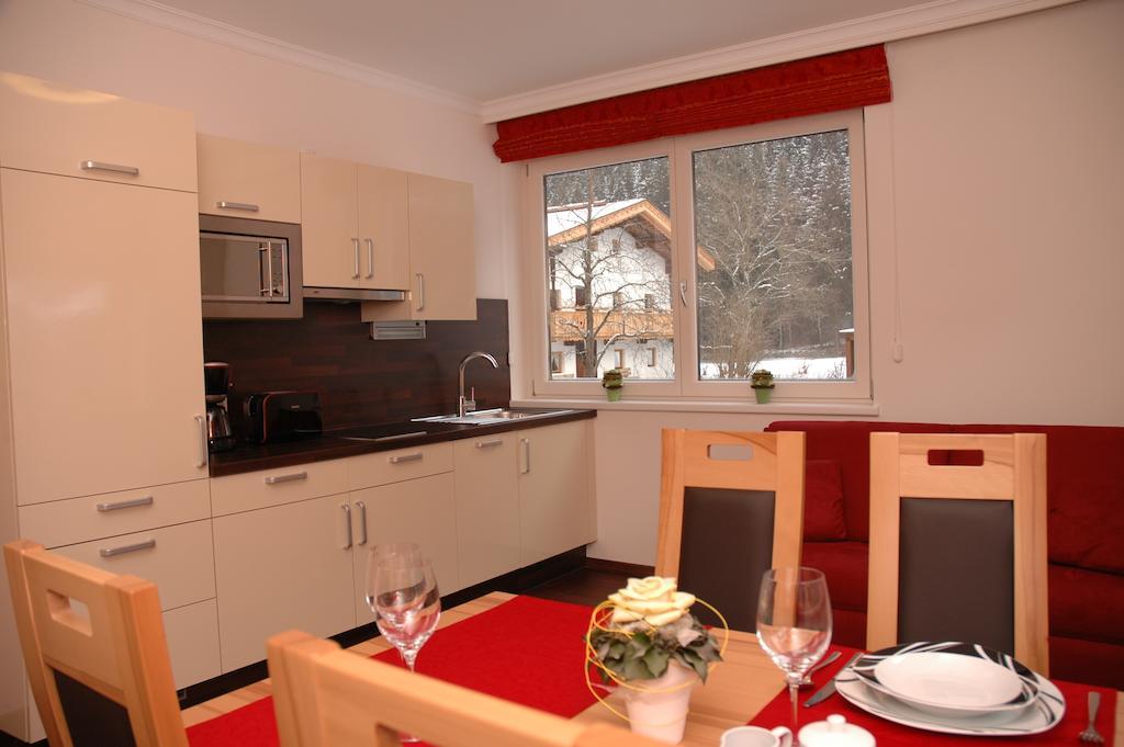 Apartment Mozart Mayrhofen Quarto foto
